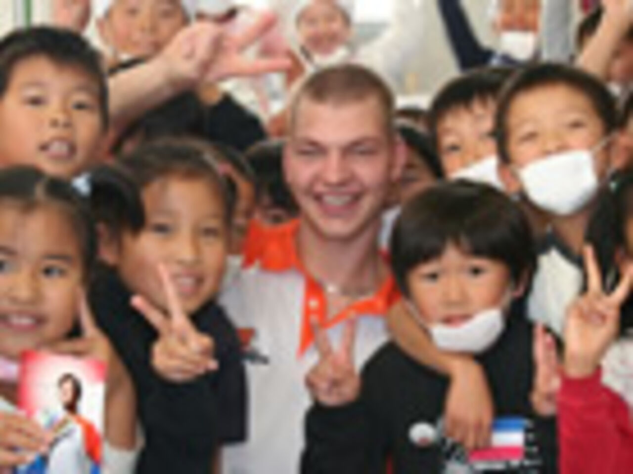 Overwhelming welcome for the Dutch Team at Kanaoka Elementary School