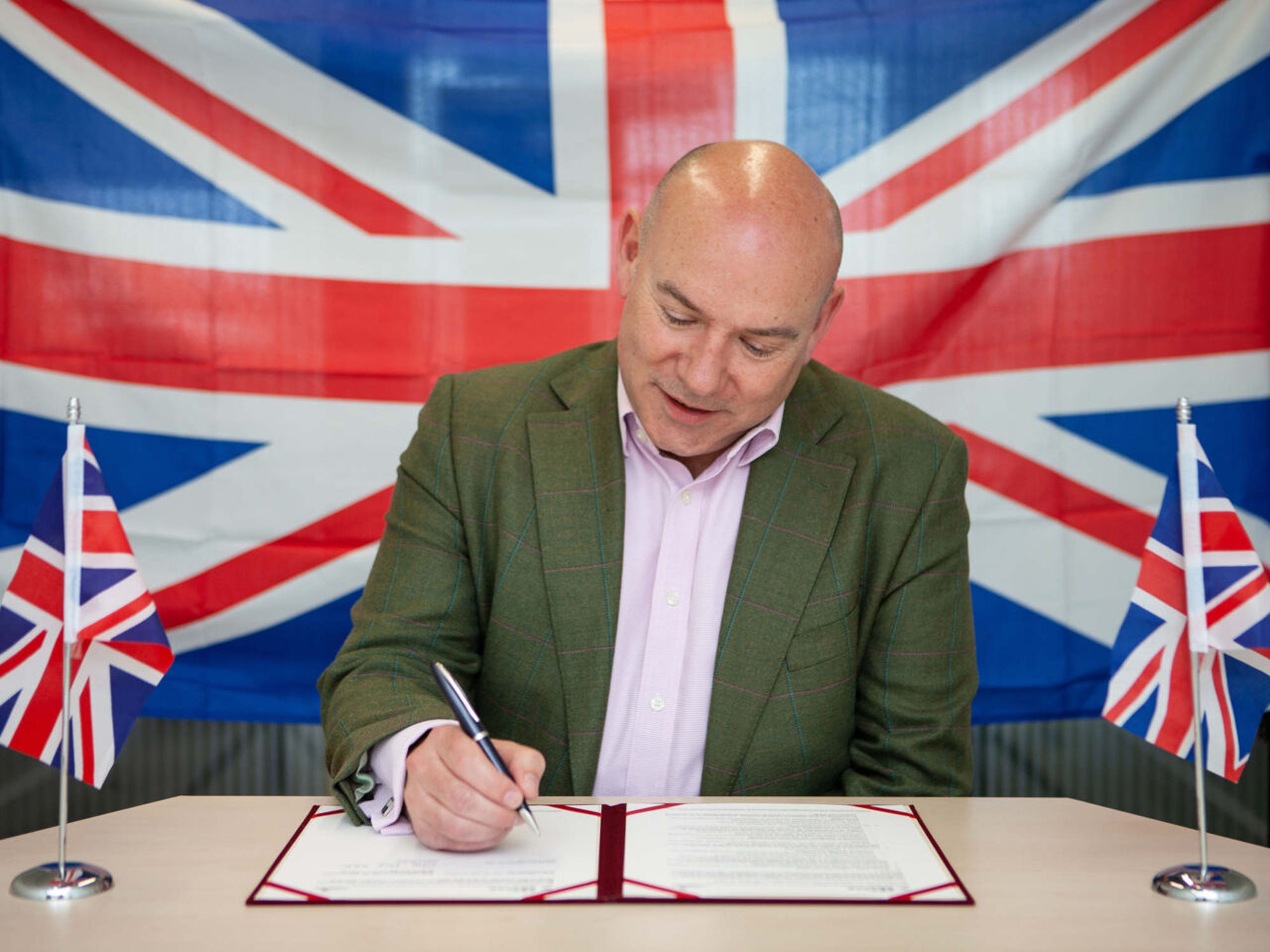 Dr Neil Bentley-Gockmann OBE, Chief Executive, WorldSkills UK signs a partnership with WorldSkills Chinese Taipei on 20 May 2021.
