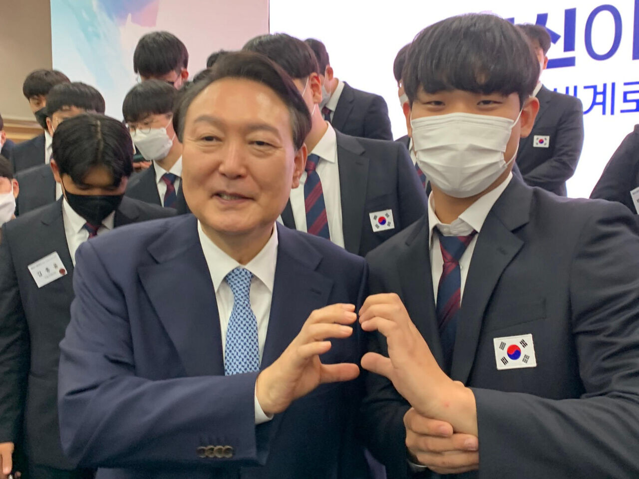 President of Korea meets Competitors ahead of WorldSkills Competition 2022 Special Edition